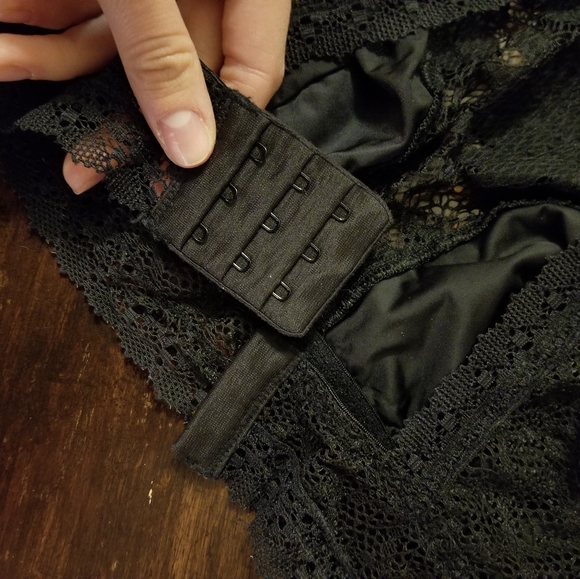 🎉NEW POST🎉 Victoria's Secret bralette - Picture 5 of 7